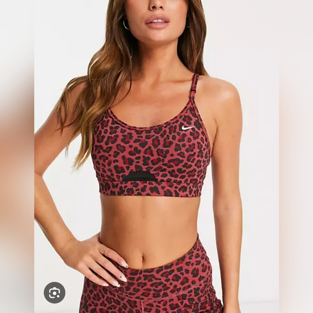 NIKE DRI FIT INDY BLACK/ RED GLITTER LEOPARD/ CHEETAH SPORTS BRA XL